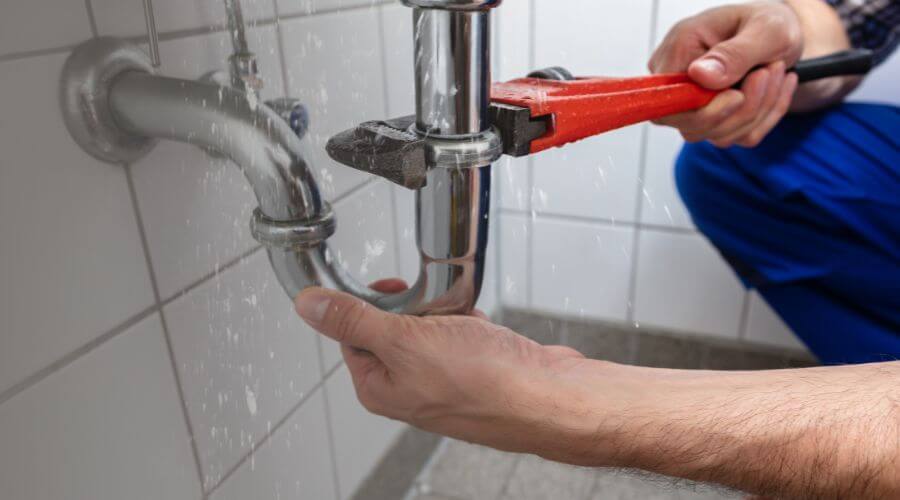 Pipe Leak Detection in Long Island, KS